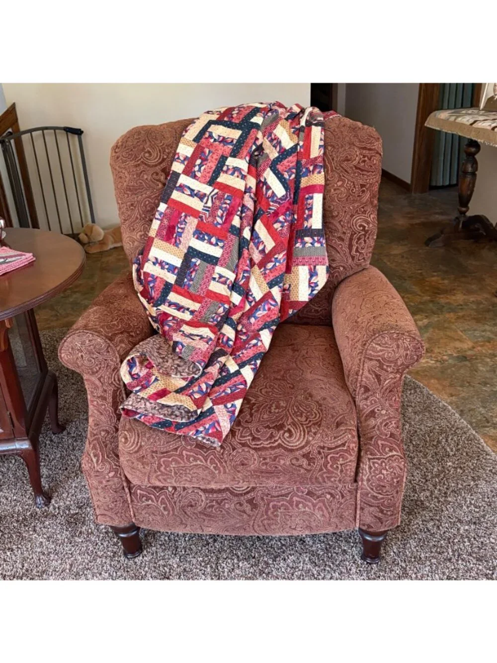 Homemade Tablecloth Patchwork 70in Round Circular Quilt Leafs Blue Maroon Tan
